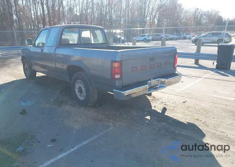 1993 Dodge Dakota z USA, uszkodzony, nr VIN 1B7FL23X3PS219992